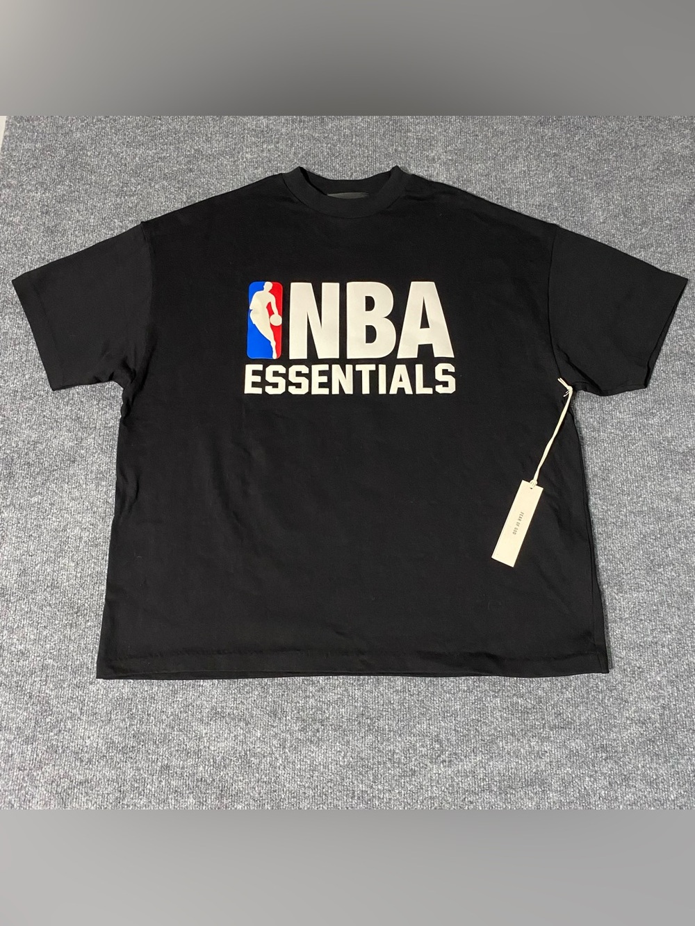 Fear of God Essentials NBA Logo T-Shirt Mens M Black NWT